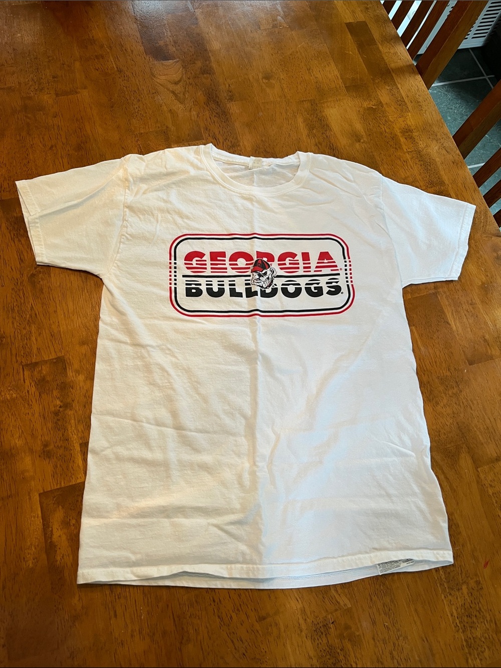 Gildan White T‑Shirt with Red and Black Georgia Bulldogs Graphic